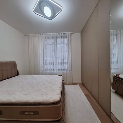 Rental of a stylish 3-room apartment, 86 m², Belgrade, Serbia